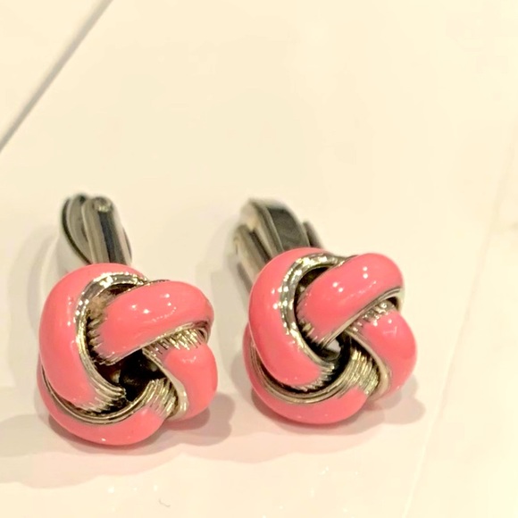 PINK KNOTTED CUFF LINKS - Picture 1 of 1